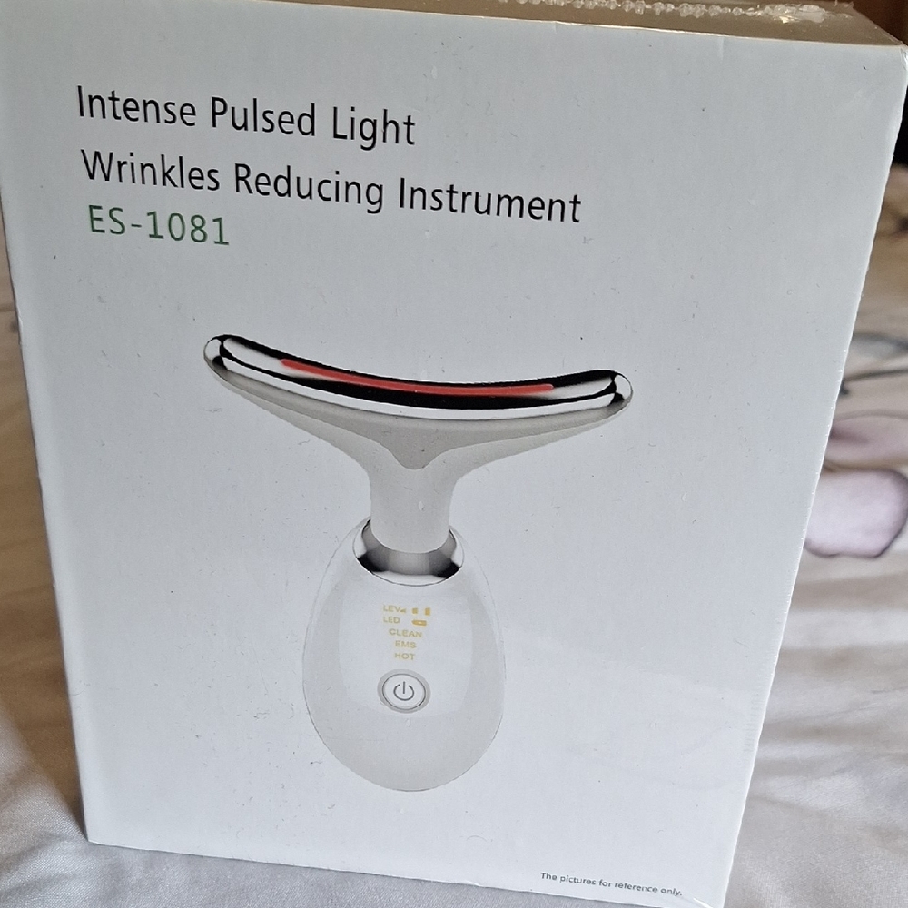 Intense Pulsed Light Wrinkle Reducing Instrument